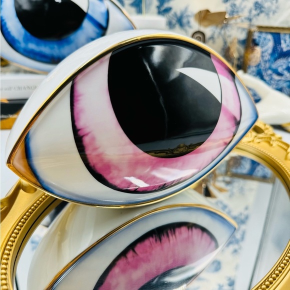 🆕 THE PROCURESS COLLECTION 🧿 All-Seeing Eye Paperweight - Decor - Pink & Gold - Picture 4 of 11